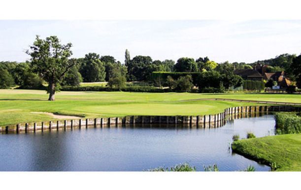 18 Holes for 2 including Bacon Roll & a tea or coffee each at Traditions Golf Course