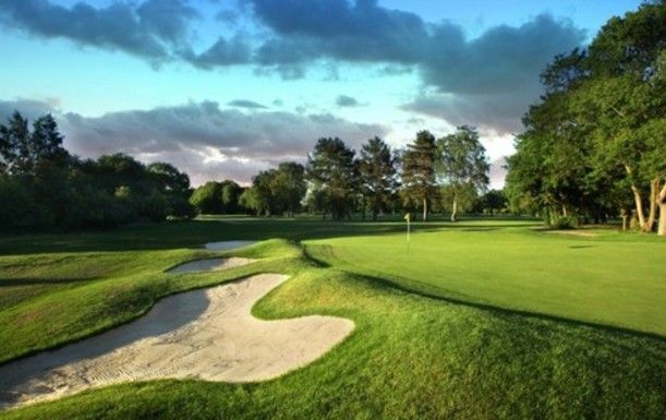 One Night Special. Bed and Breakfast at Kingswood Golf & Country Club, including Two Rounds of Golf. Available Sunday-Thursday
