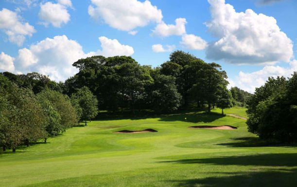 18 Holes for TWO at Oulton Hall Golf & Spa. Plus a BONUS Sleeve of Titleist Balls per pair